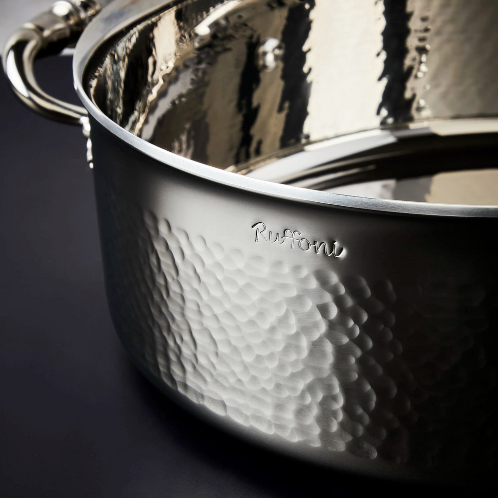 Ruffoni Opus Prima 6 Qt. Covered Stockpot (2 Bulbs of Garlic)