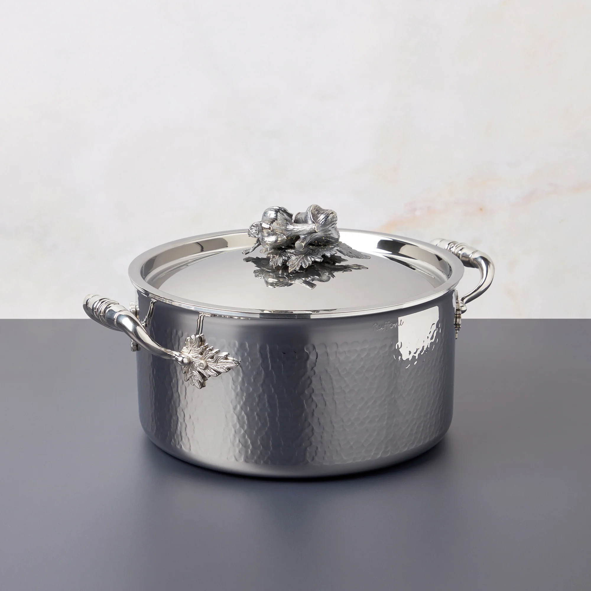 Ruffoni Opus Prima 6 Qt. Covered Stockpot (2 Bulbs of Garlic)